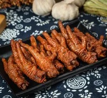 Braised Chicken Feet with Tiger Skin