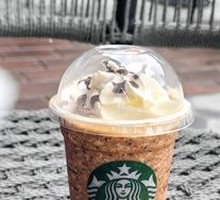 Matcha Cocoa Crunch Frappuccino