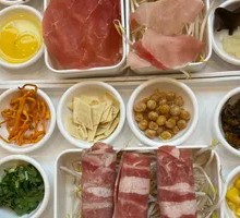 Scholar's Crossing Rice Noodle Soup