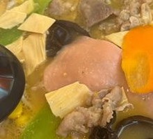 Spicy Sour Beef Noodle Soup