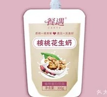 Black Peach Peanut Milk