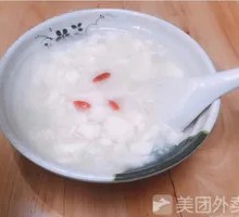 Ice-Infused Tofu Pudding