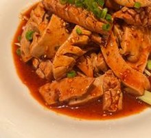 Tender Pig's Trotter with Leek Flavor