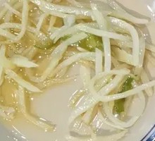 Sliced Potatoes with Green Pepper