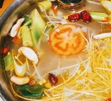 Sour Radish Duck Bone Soup Pot