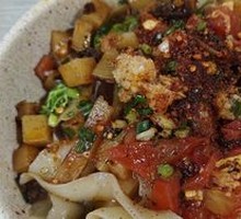 Oil-Poured Knife-Sliced Noodles Combo