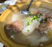 Braised Pork Trotter with Chinese Yam