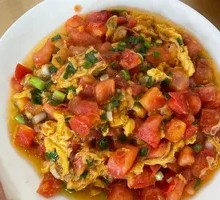Tomato and Egg Stir-Fry