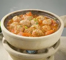 Tomato Pork Dumpling Soup