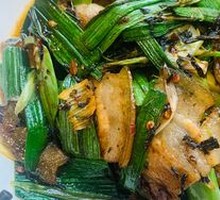 Snow Cabbage Stir-fried Pork