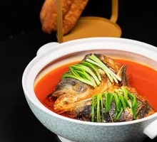 Yellow Braised Fish Head with Fried Dough Sticks