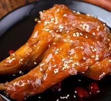 Old Mother Rabbit Head and Legs