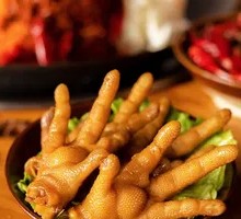 Stewed Chicken Feet in Spicy Sauce