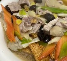 Fried Rice Noodles with Pork