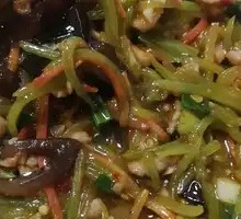 Fish-Flavored Shredded Pork Rice Bowl