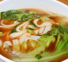 Stewed Intestine with Rice Noodles