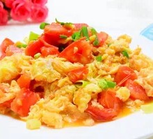 Tomato and Egg Stir-Fry