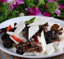 Stir-fried Yam with Wood Ear Mushrooms
