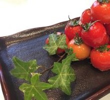 Tomato Crisp Mushroom Salad