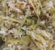 Wild Pepper Potato and Pork Stir-Fried Rice