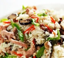 Bell Pepper and Pork Stir-Fried Rice