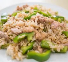 青椒肉丝炒饭