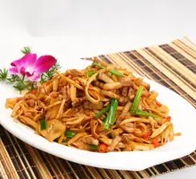 Bamboo Shoots Stir-Fried with Pork