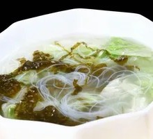 Sour Cabbage and Vermicelli Soup