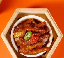 Braised Chicken Feet in Abalone Sauce