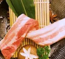 Thinly sliced pork belly