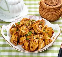 Spicy Dry-Mixed Dumplings