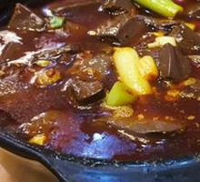 Spicy Boiled Blood Slices in Clay Pot