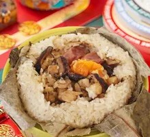 Stuffed glutinous rice chicken