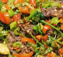Stir-Fried Beef with Yellow Onion
