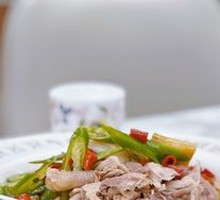 Xinjiang Spicy Pepper Chicken