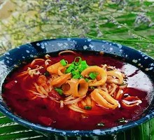 Spicy Pork Intestine Noodles