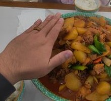 Large Plate Chicken with Noodles