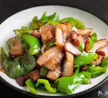 Green Pepper Stir-fried Braised Pork