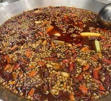 Green Sichuan Pepper Red Pot