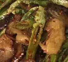 Spicy Green Pepper Stir-fry with Pork