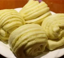 Corn Flower Bun