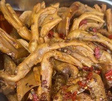 Spicy Braised Duck Feet