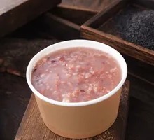 Freshly Boiled Black Rice Porridge