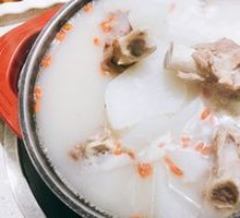 Radish and Pork Bone Soup
