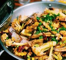 Spicy Pot-Braised Catfish