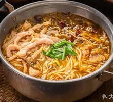 Sour Cabbage and Pork Noodles