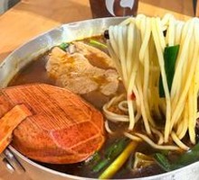 Sour Cabbage Pork Liver Noodles