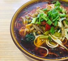 Dry-Mixed Chicken Offal Noodles