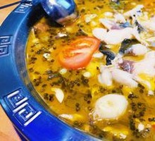 Golden Sour Cabbage Soup