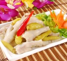 Spicy Pickled Chicken Feet